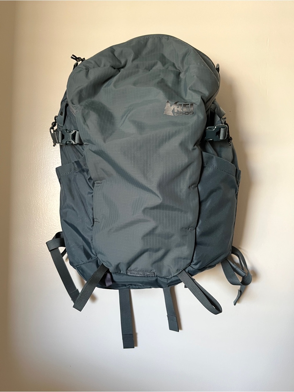 REI CO-OP Ruckpack 28L